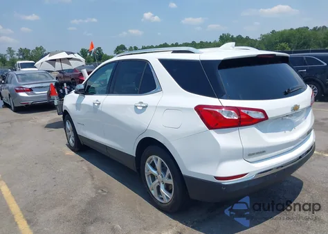 2018 Chevrolet Equinox Premier z USA, uszkodzony, nr VIN 3GNAXMEV8JS595483